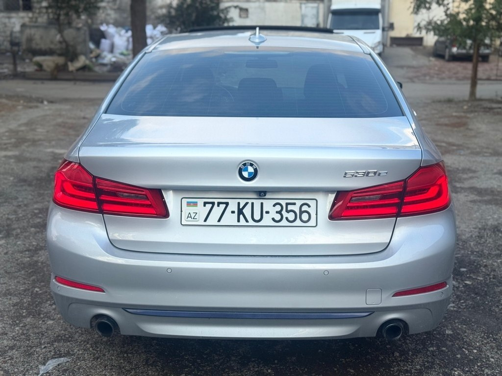 2018 BMW 530e, 2.0L, 142500km - Image 3