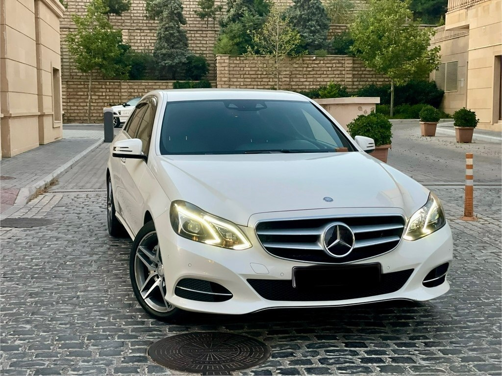 2014 Mercedes E 400, 3.5L, 110000km - Image 2