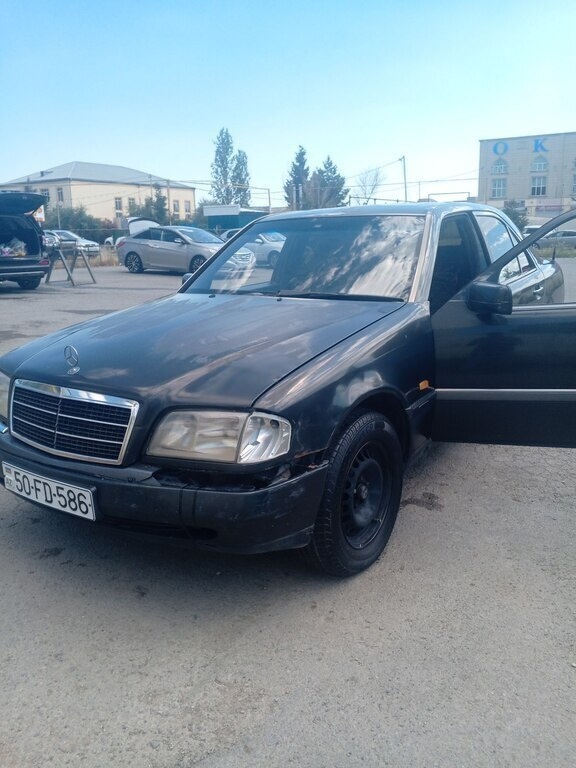 1995 Mercedes C 220, 2.2L, 500000km - Image 7