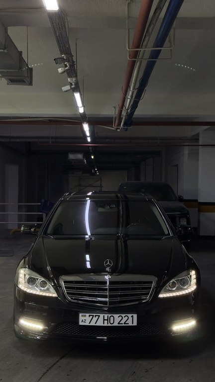 2010 Mercedes S 500, 5.5L, 275000km - Image 2
