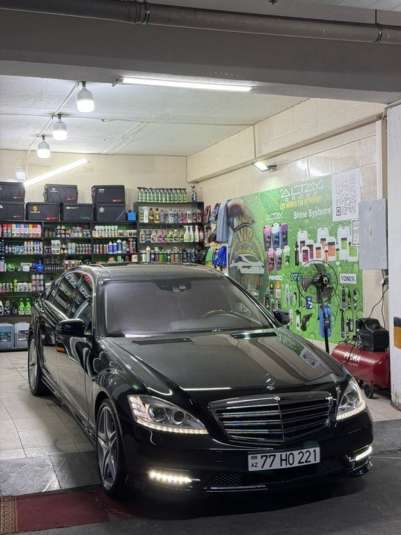 2010 Mercedes S 500, 5.5L, 275000km - Image 3
