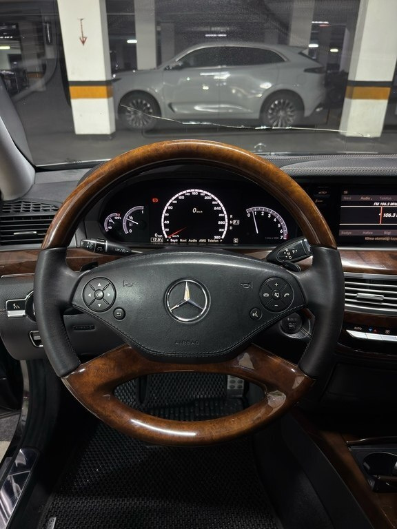 2010 Mercedes S 500, 5.5L, 275000km - Image 4