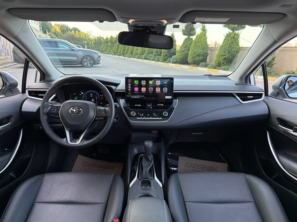 2025 Toyota Corolla, 1.8L, 35000km - Image 13