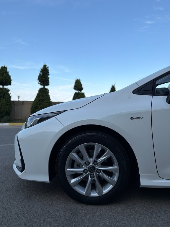 2025 Toyota Corolla, 1.8L, 35000km - Image 17