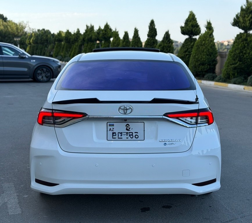 2025 Toyota Corolla, 1.8L, 35000km - Image 5