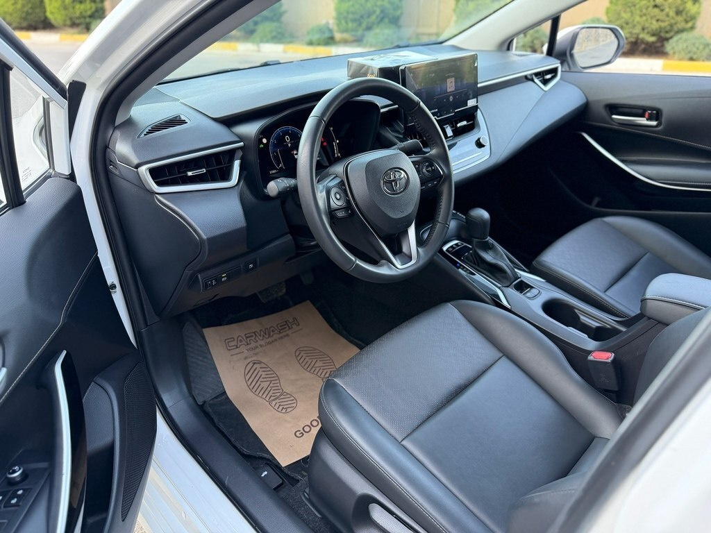 2025 Toyota Corolla, 1.8L, 35000km - Image 8