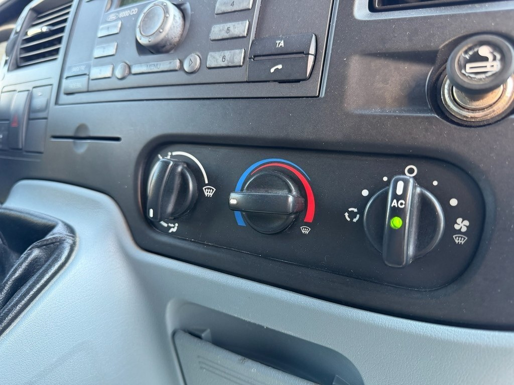 2011 Ford Transit, 2.4L, 108000km - Image 12