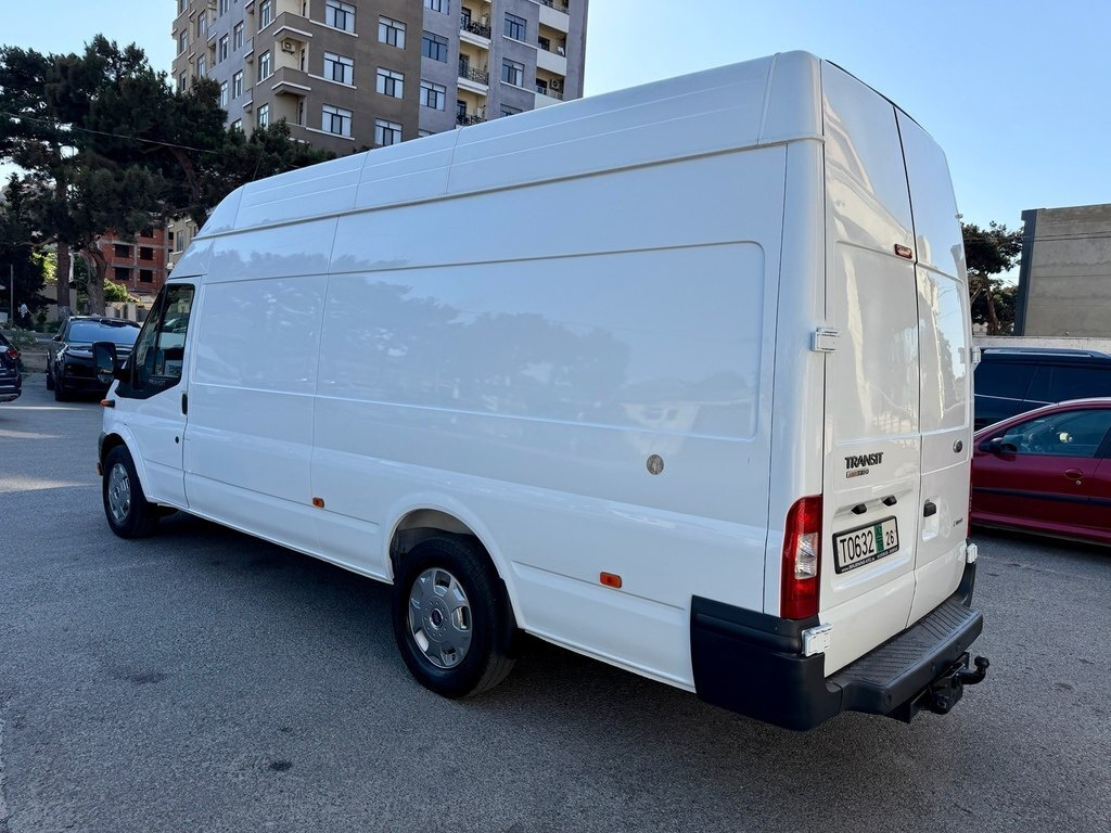 2011 Ford Transit, 2.4L, 108000km - Image 4