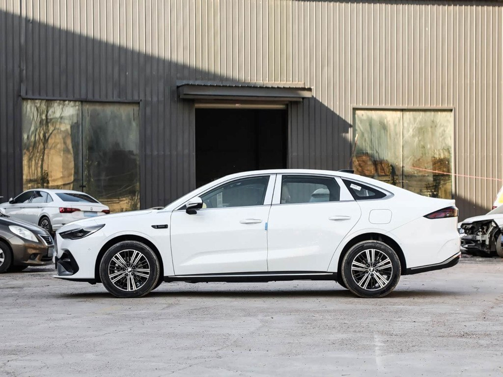 2026 Geely Galaxy Starshine 6, 1.5L, 0km - Image 4