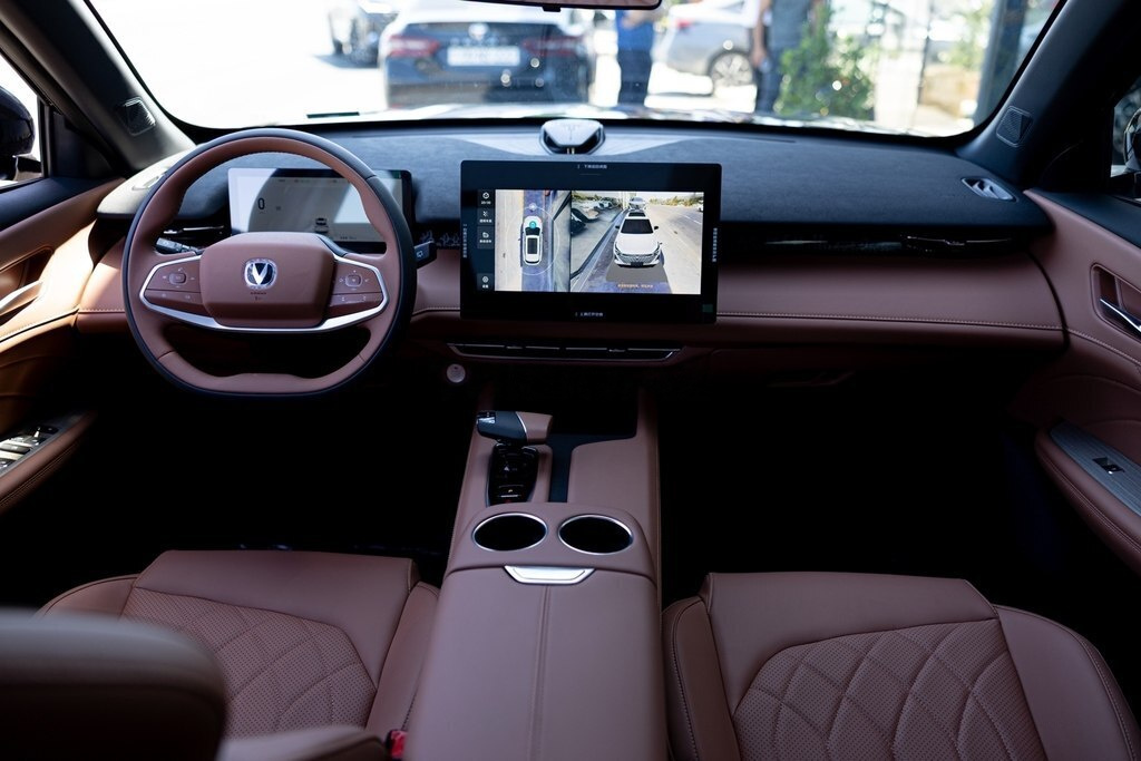 2025 Changan Uni-Z, 1.5L, 0km - Image 13