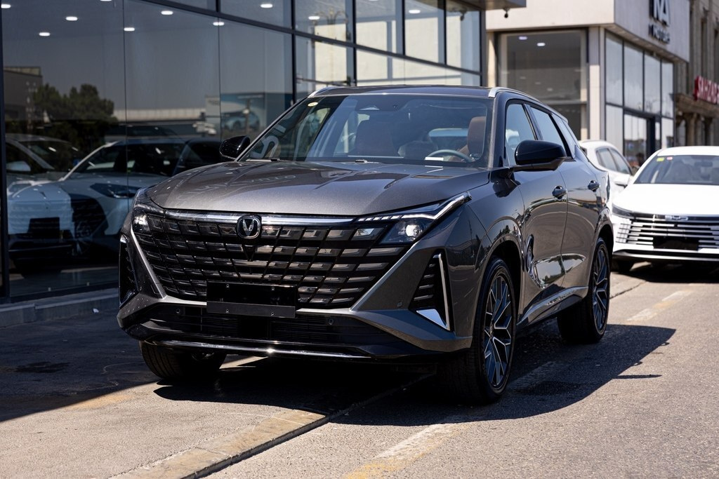 2025 Changan Uni-Z, 1.5L, 0km - Image 4