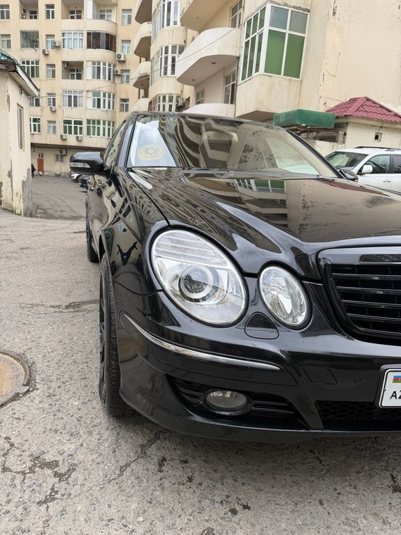 2006 Mercedes E 350, 3.5L, 405400km - Image 2