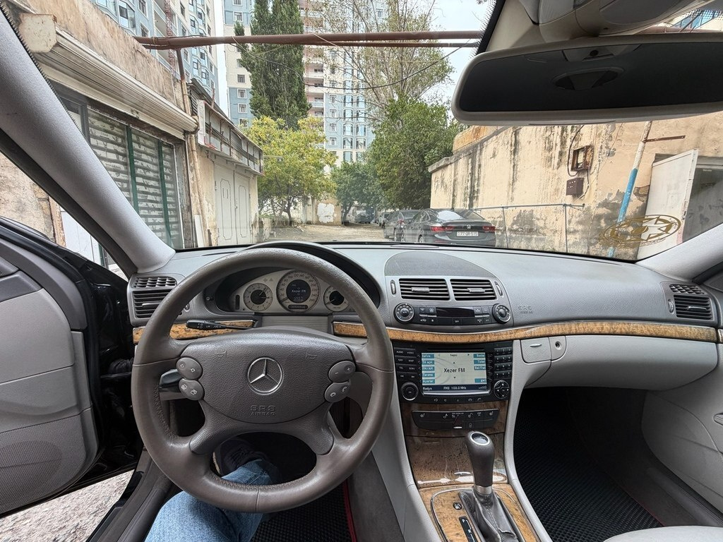 2006 Mercedes E 350, 3.5L, 405400km - Image 9