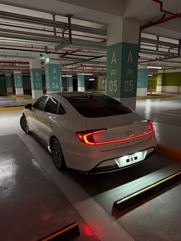 2023 Hyundai Sonata, 2.0L, 22000km - Image 4