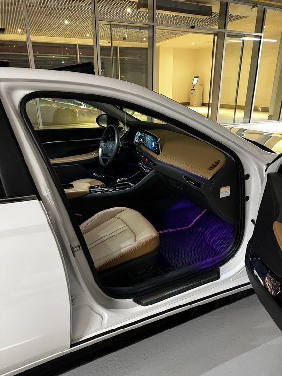2023 Hyundai Sonata, 2.0L, 22000km - Image 8