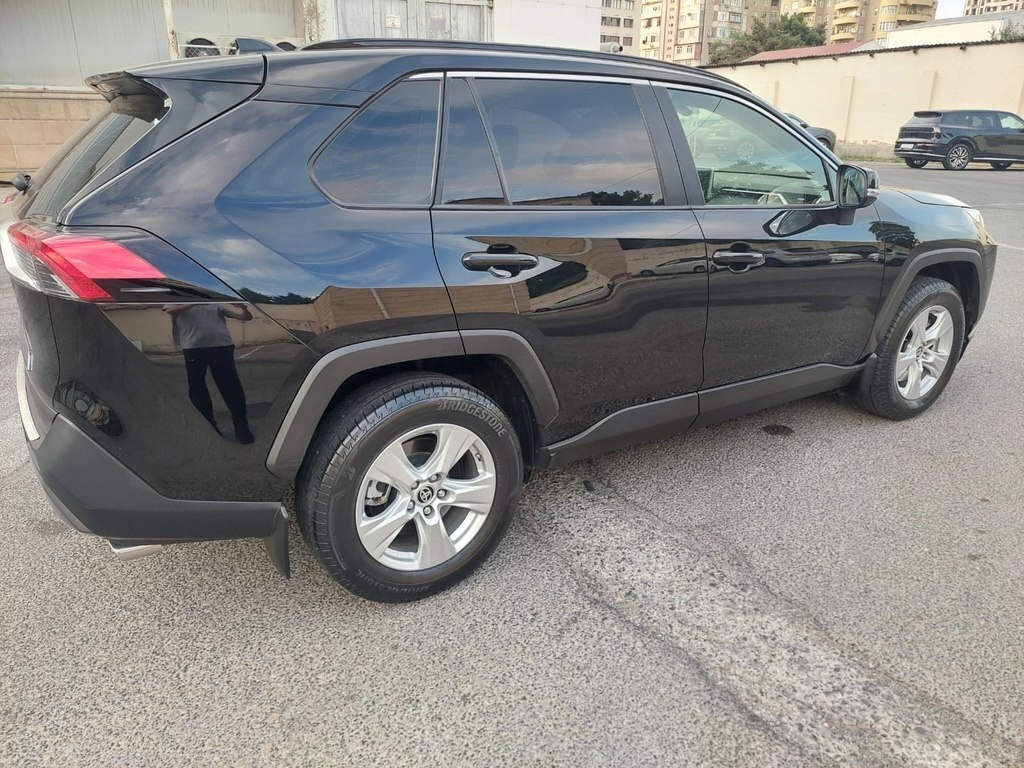 2020 Toyota RAV4, 2.0L, 58000km - Image 4