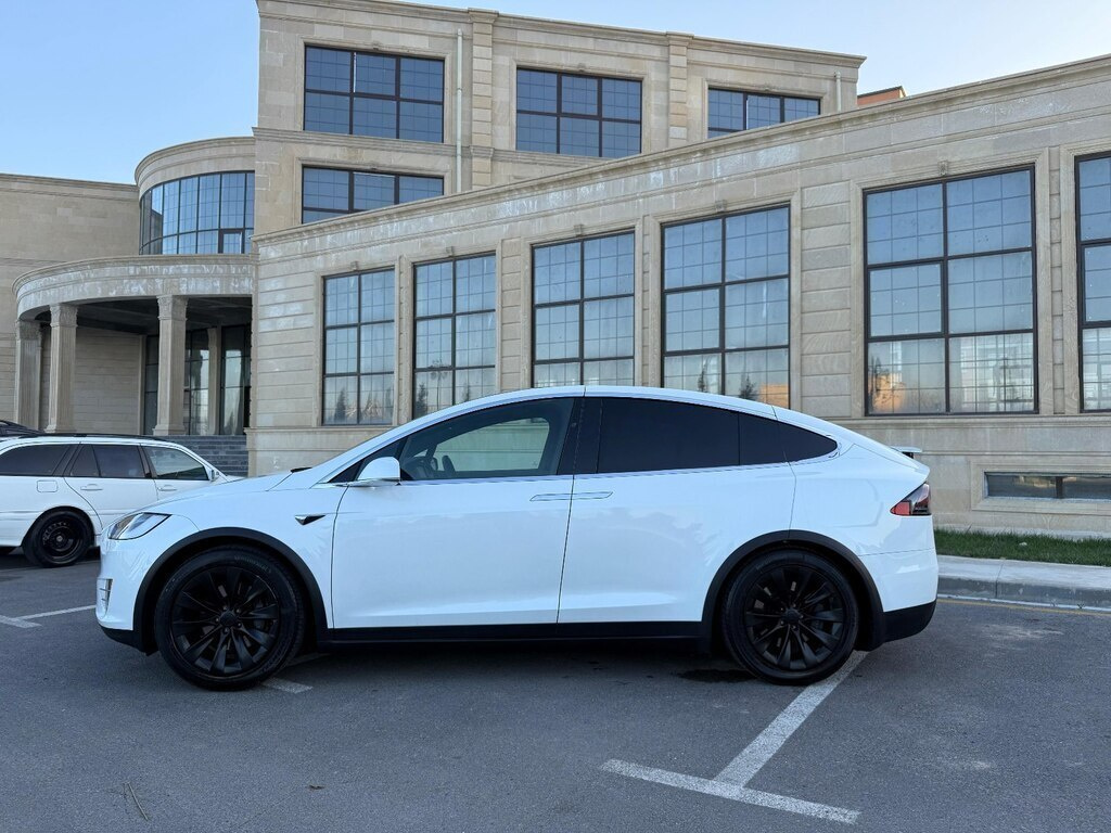 2019 Tesla Model X, 0.0L, 89000km - Image 7