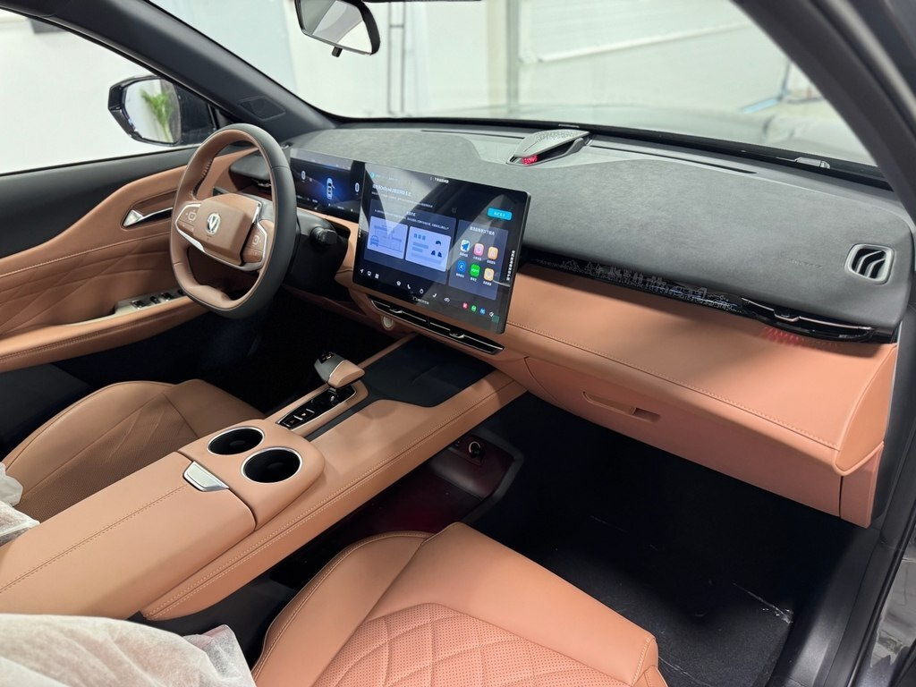 2025 Changan Uni-Z, 1.5L, 0km - Image 4
