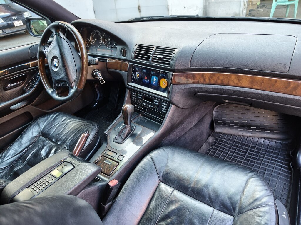 2002 BMW 525, 2.5L, 468000km - Image 12