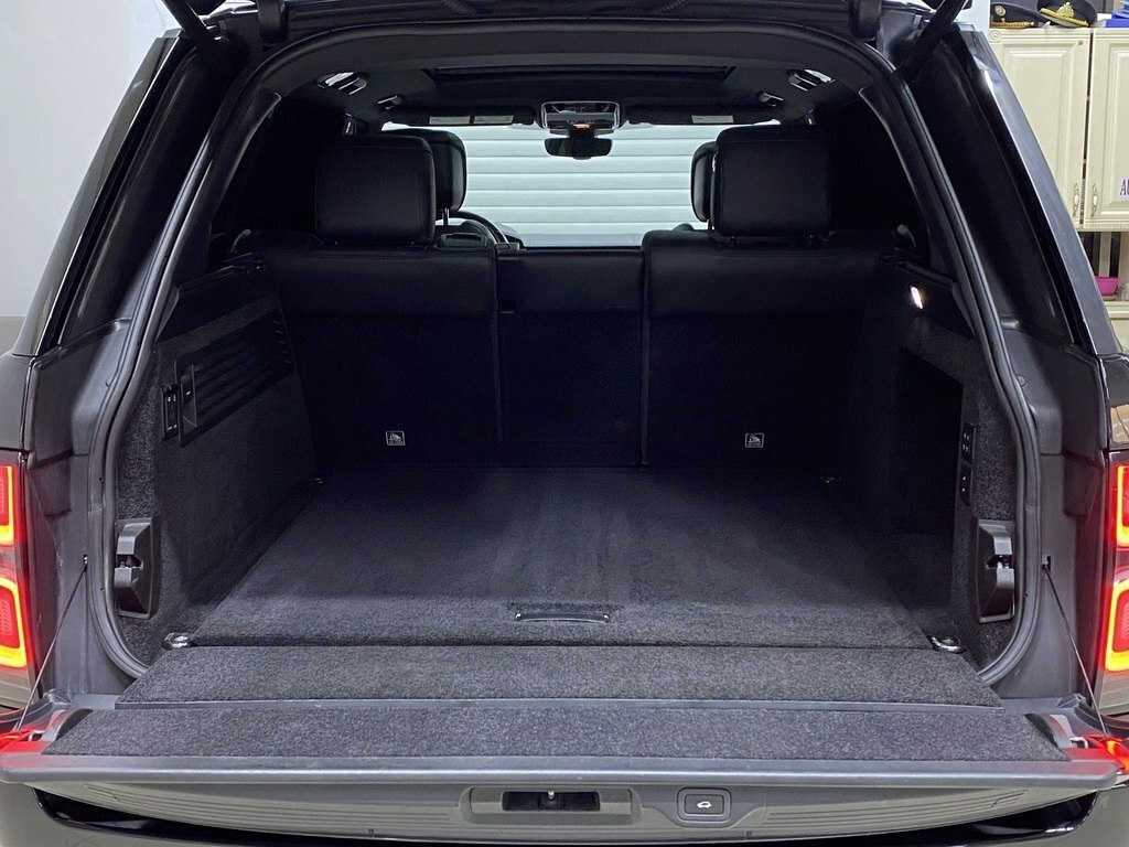 2018 Land Rover Range Rover, 3.0L, 187000km - Image 16