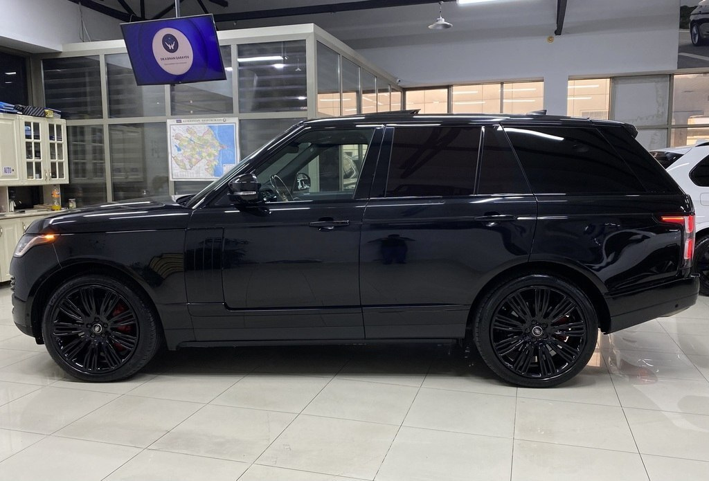 2018 Land Rover Range Rover, 3.0L, 187000km - Image 6