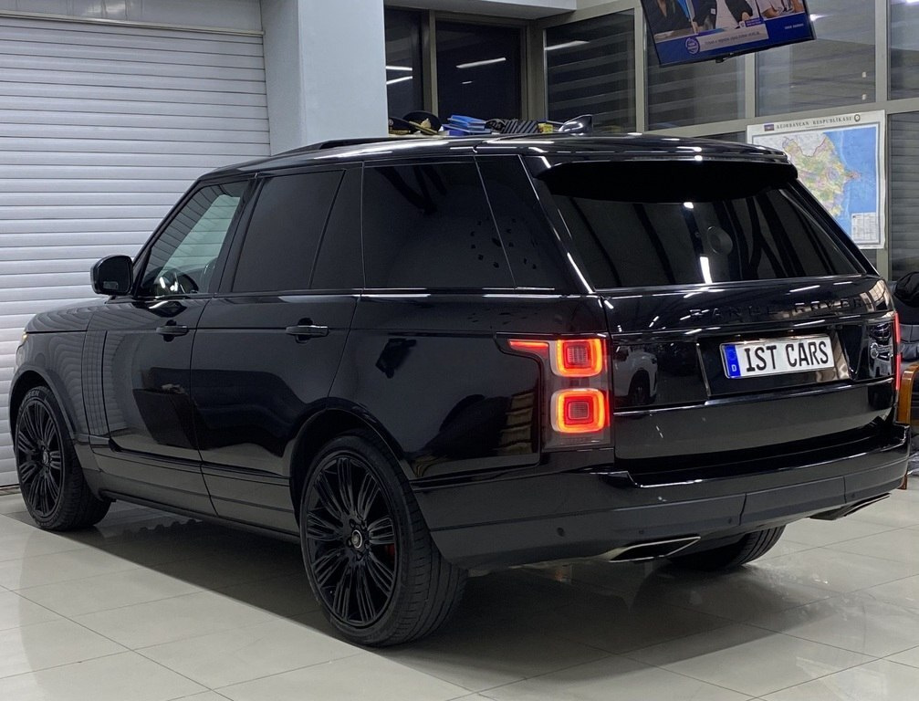2018 Land Rover Range Rover, 3.0L, 187000km - Image 8