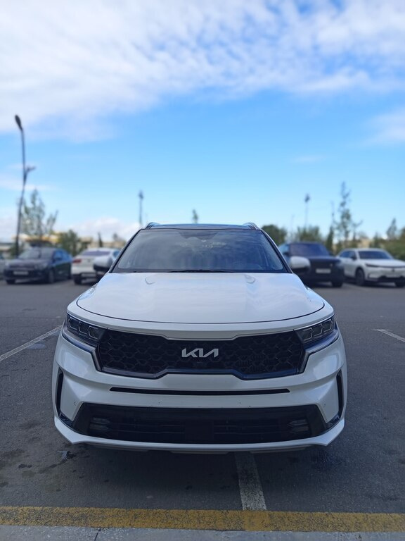 2023 Kia Sorento, 1.6L, 23000km - Image 1