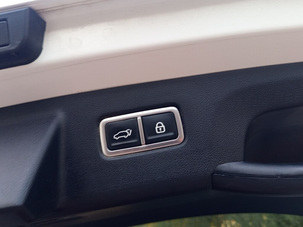 2023 Kia Sorento, 1.6L, 23000km - Image 13