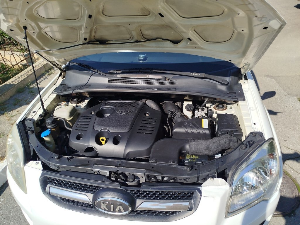 2008 Kia Sportage, 2.0L, 180000km - Image 7