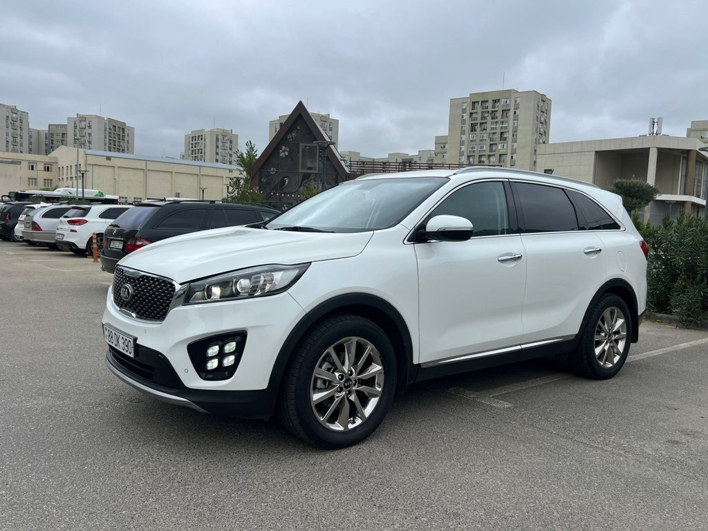 2016 Kia Sorento, 2.0L, 198045km - Image 4