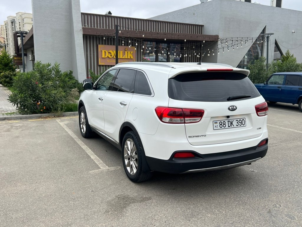 2016 Kia Sorento, 2.0L, 198045km - Image 7