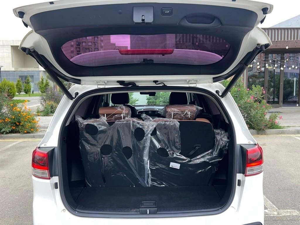 2016 Kia Sorento, 2.0L, 198045km - Image 10