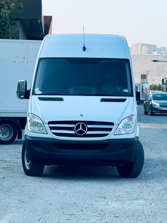 2007 Mercedes Sprinter 315, 2.2L, 250000km - Image 1