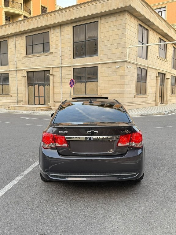 2015 Chevrolet Cruze, 1.4L, 215000km - Image 7