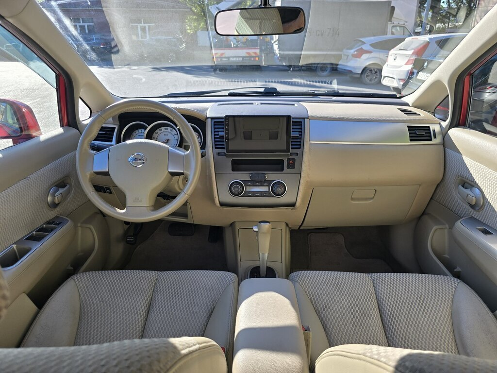 2011 Nissan Tiida, 1.5L, 122700km - Image 11