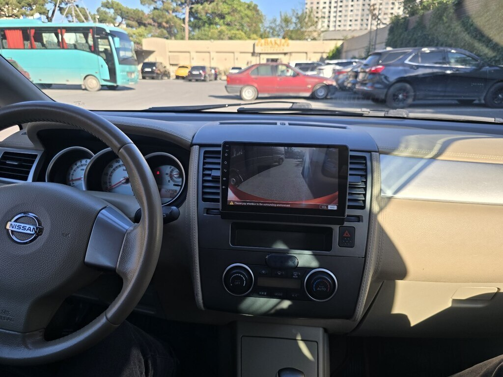 2011 Nissan Tiida, 1.5L, 122700km - Image 12