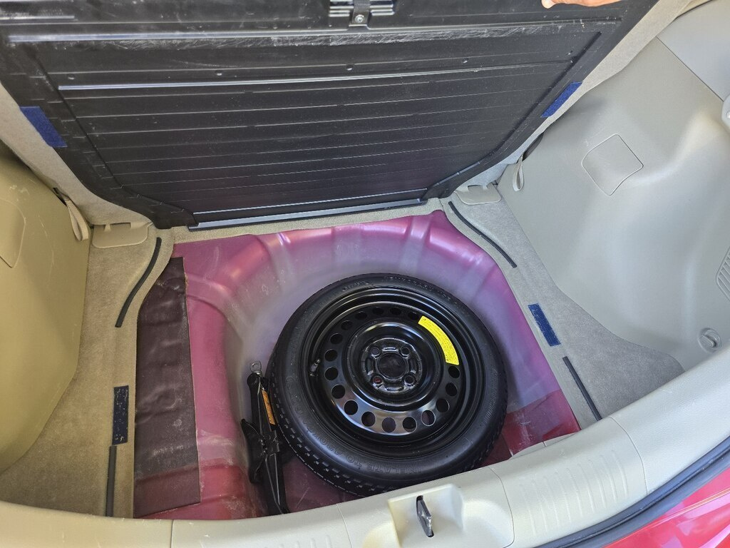 2011 Nissan Tiida, 1.5L, 122700km - Image 16