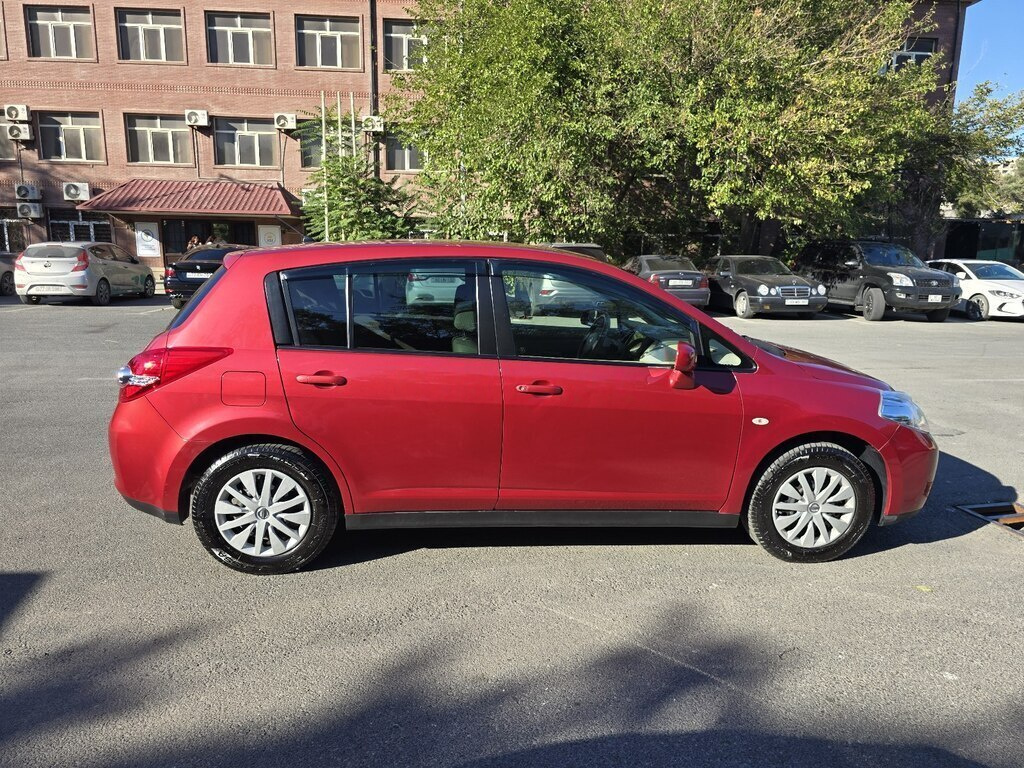 2011 Nissan Tiida, 1.5L, 122700km - Image 6