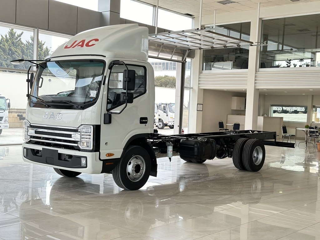 2026 JAC LE79Z, 3.8L, 0km - Image 2
