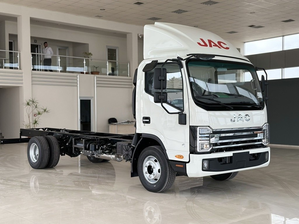 2026 JAC LE79Z, 3.8L, 0km - Image 3