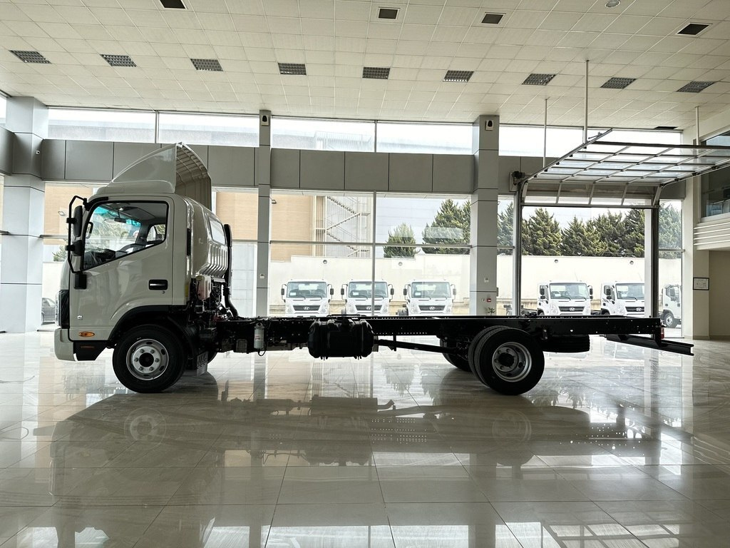 2026 JAC LE79Z, 3.8L, 0km - Image 4