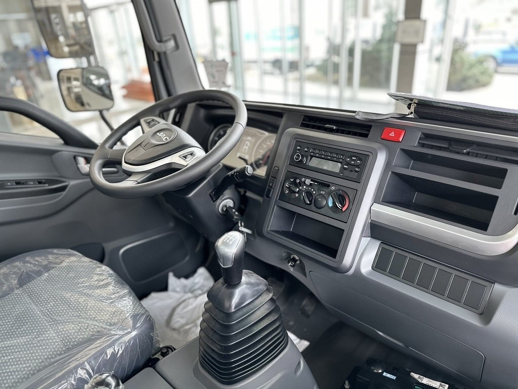 2026 JAC LE79Z, 3.8L, 0km - Image 9