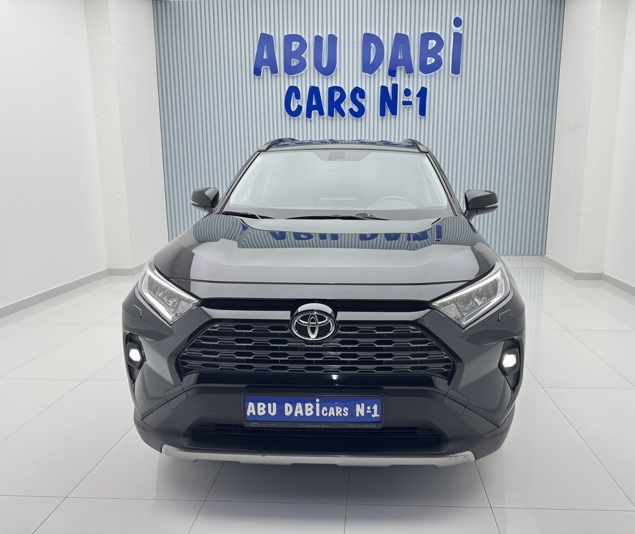 2022 Toyota RAV4, 2.0L, 90800km - Image 2