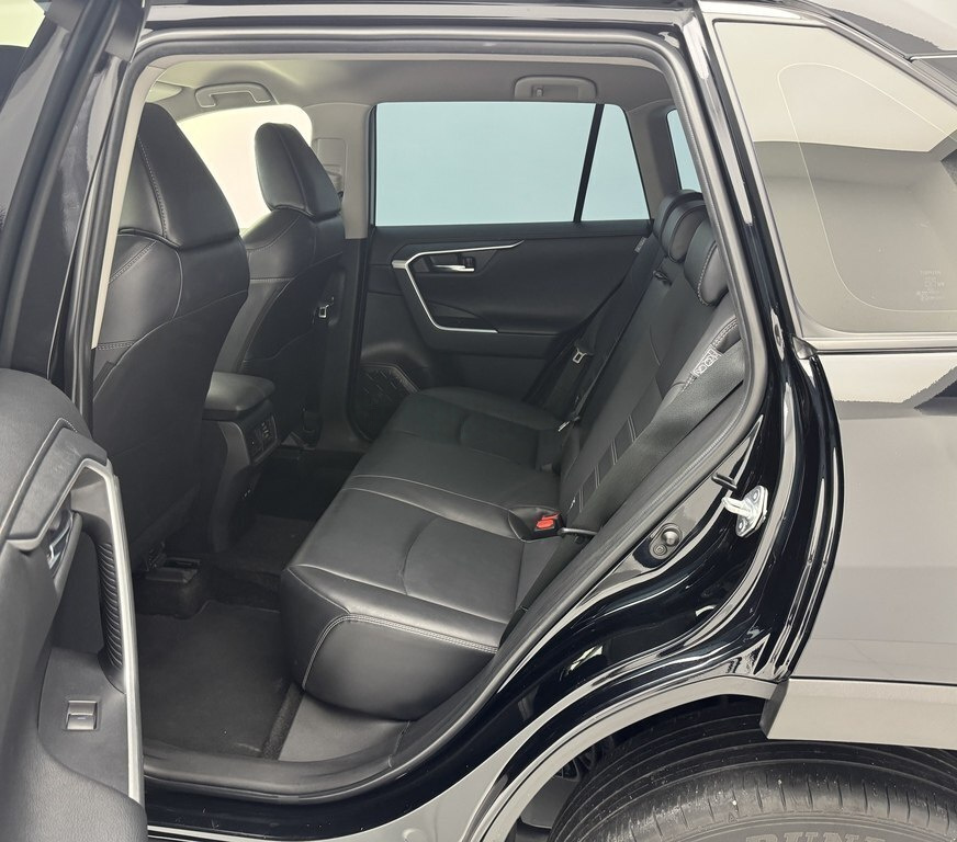 2022 Toyota RAV4, 2.0L, 90800km - Image 13