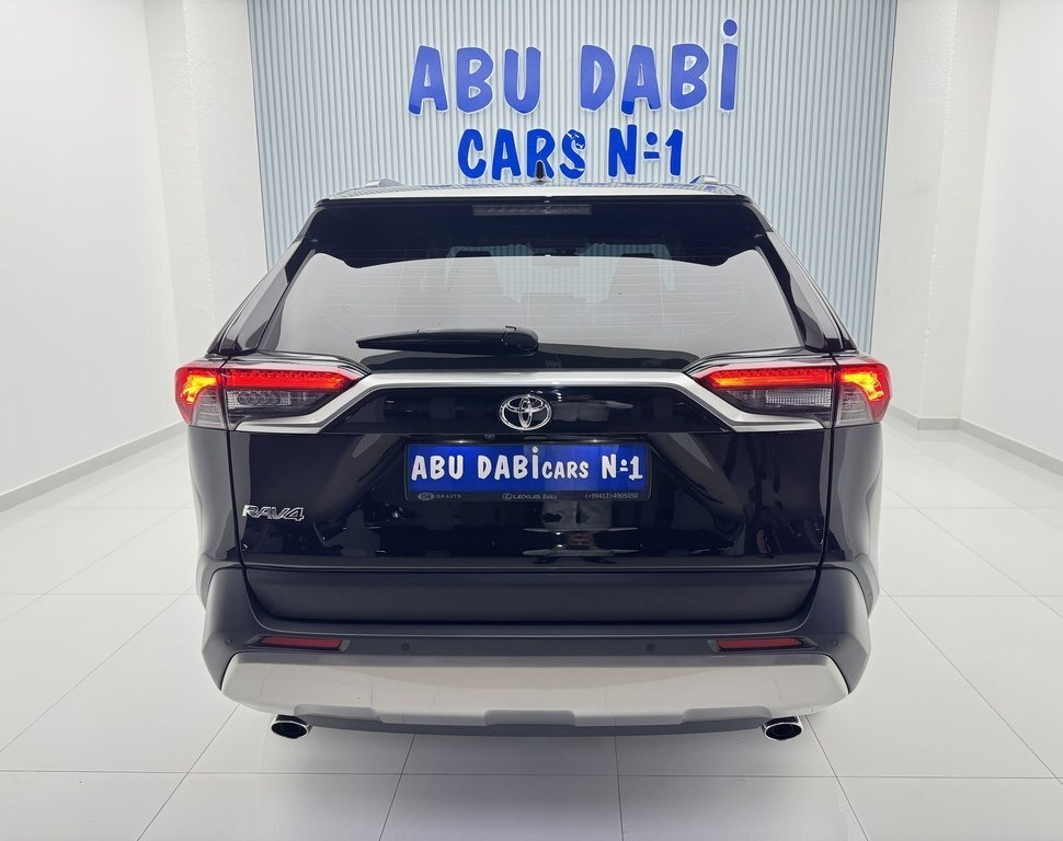 2022 Toyota RAV4, 2.0L, 90800km - Image 6