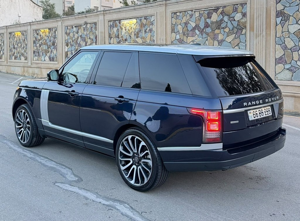 2014 Land Rover Range Rover, 3.0L, 196150km - Image 7