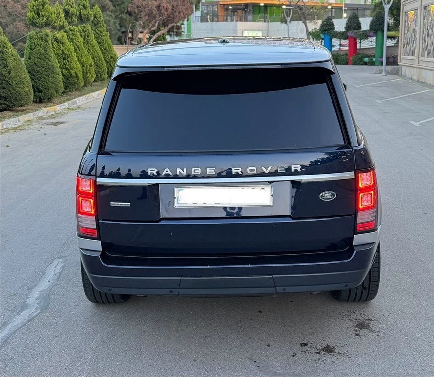 2014 Land Rover Range Rover, 3.0L, 196150km - Image 8