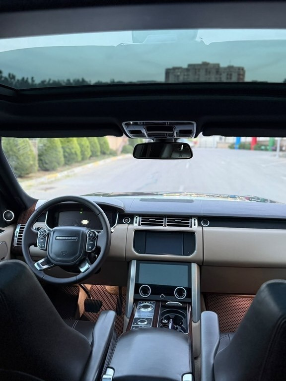 2014 Land Rover Range Rover, 3.0L, 196150km - Image 10