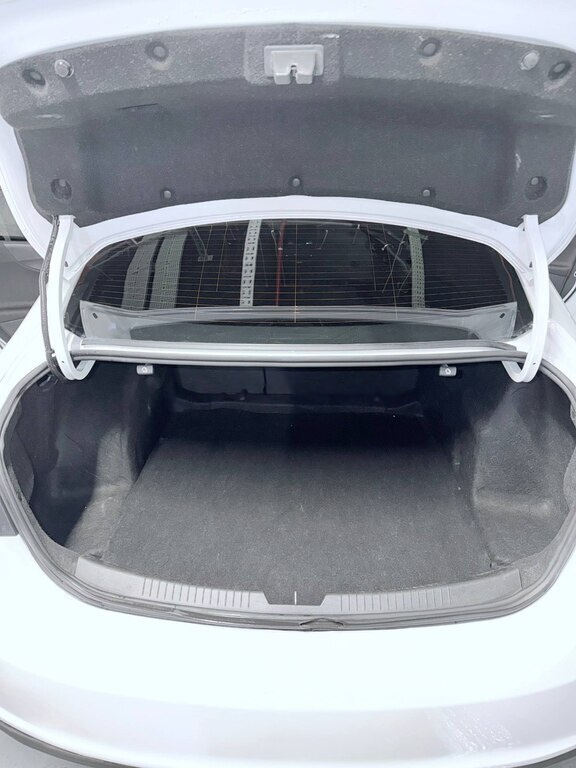 2023 Chevrolet Malibu, 1.5L, 108000km - Image 5
