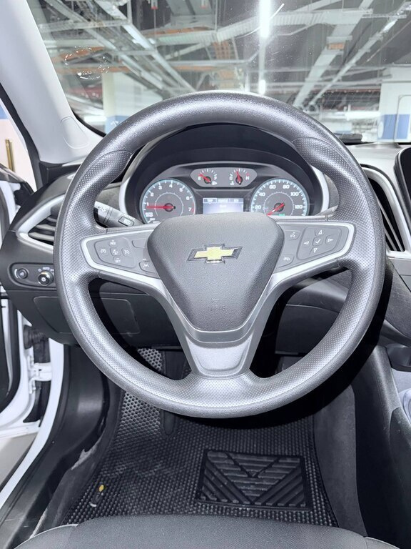 2023 Chevrolet Malibu, 1.5L, 108000km - Image 8